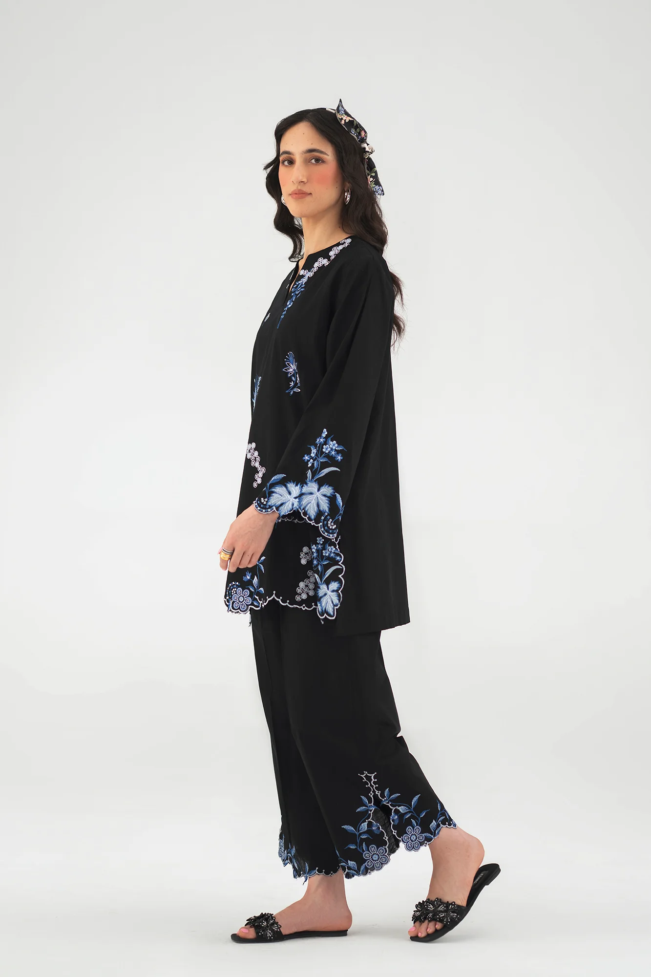 EMBROIDERED SUIT (E7791/102/902) - Image 3