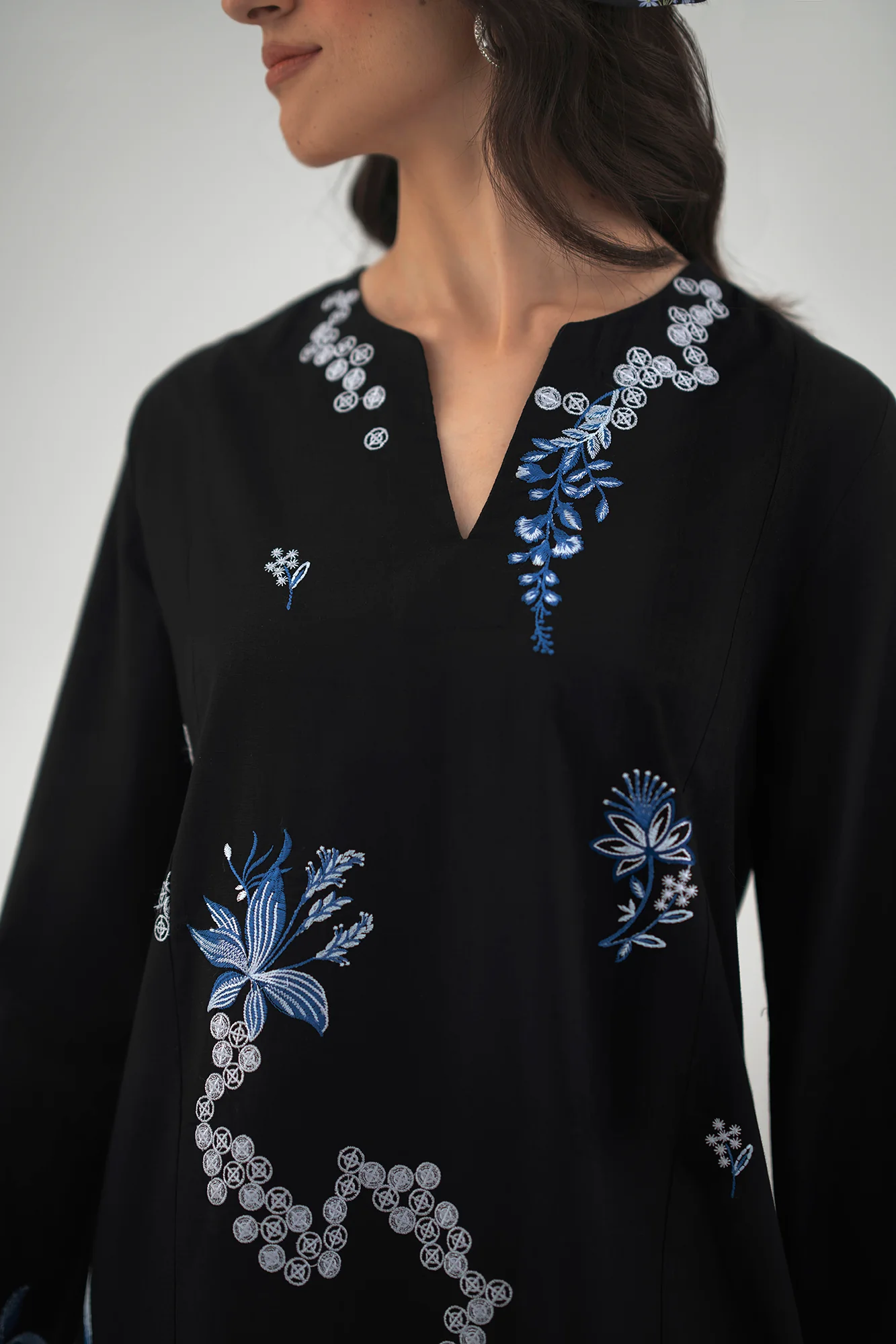 EMBROIDERED SUIT (E7791/102/902) - Image 5