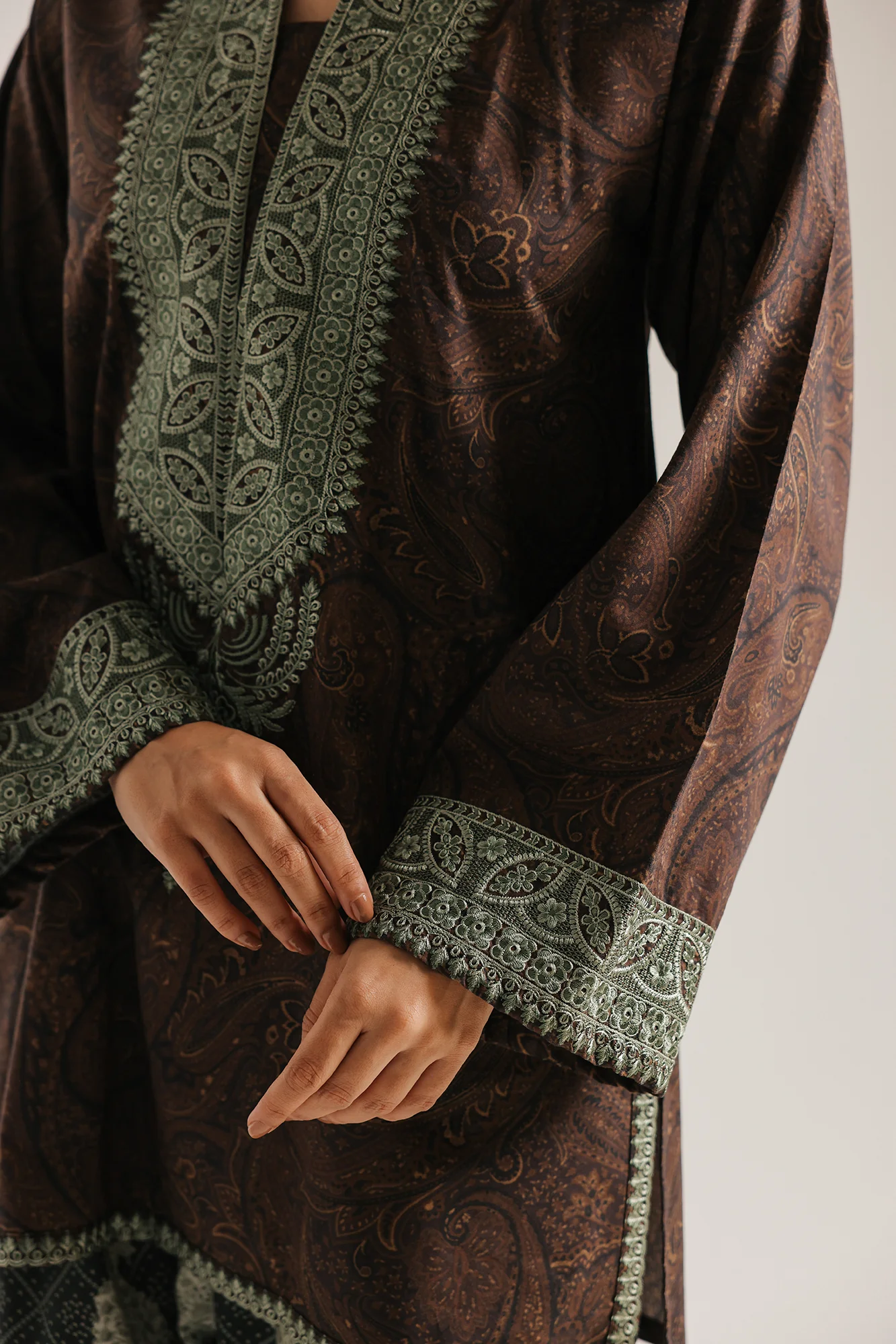 EMBROIDERED SUIT (E7793/102/903) - Image 5