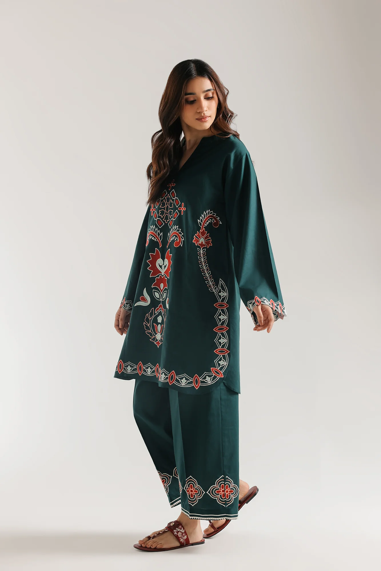 EMBROIDERED SUIT (E7826/102/704) - Image 3