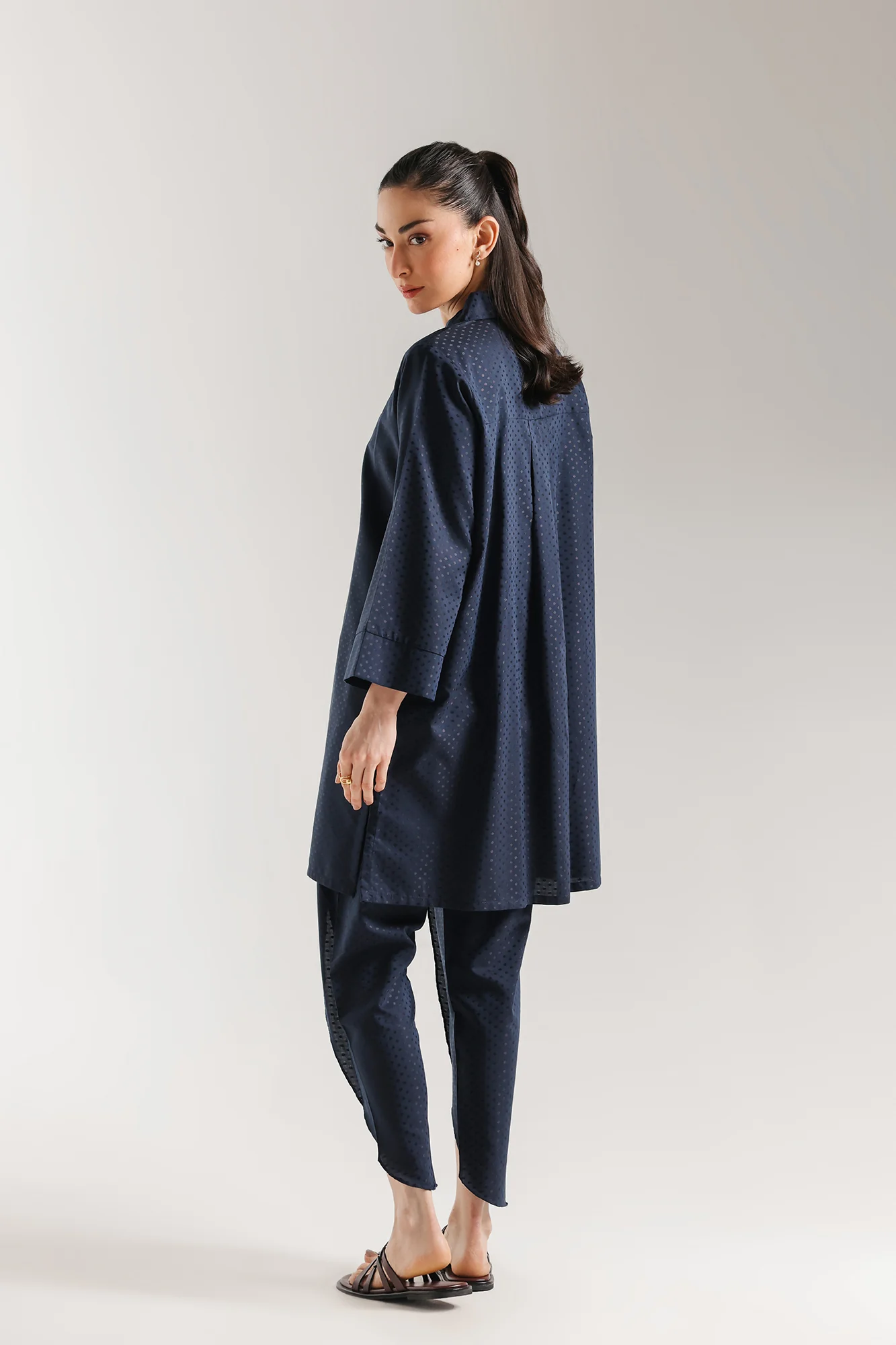 SOLID SUIT (E8119/102/619) - Image 4