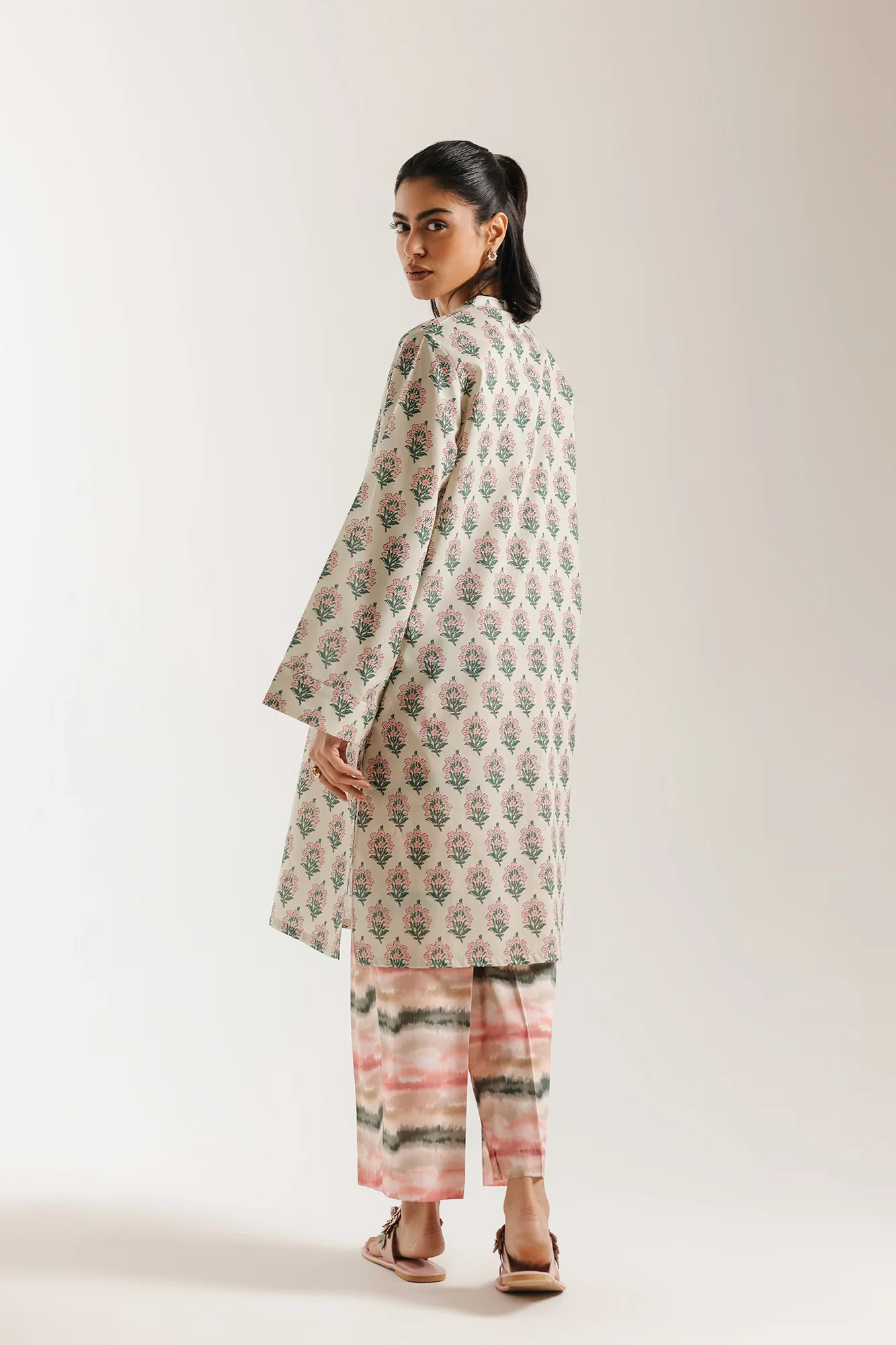 PRINTED SUIT (E8207/102/115) - Image 4
