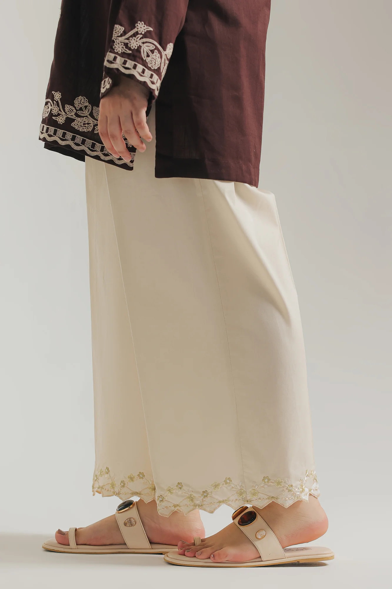 EMBROIDERED TROUSER (E7655/102/005) - Image 4