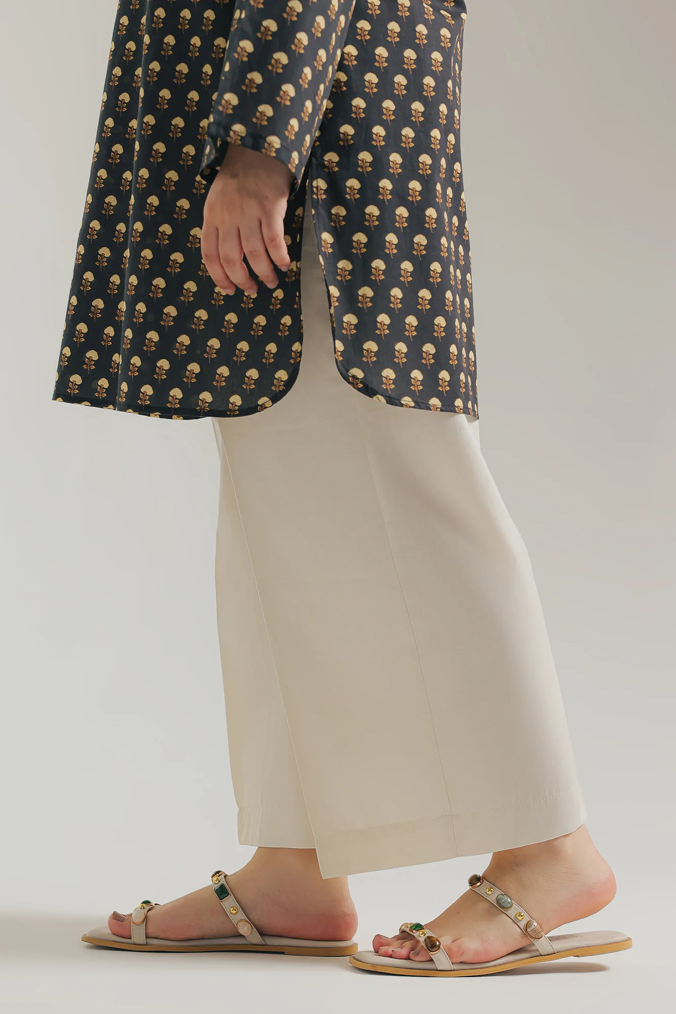 TROUSER (E8329/102/002) - Image 4