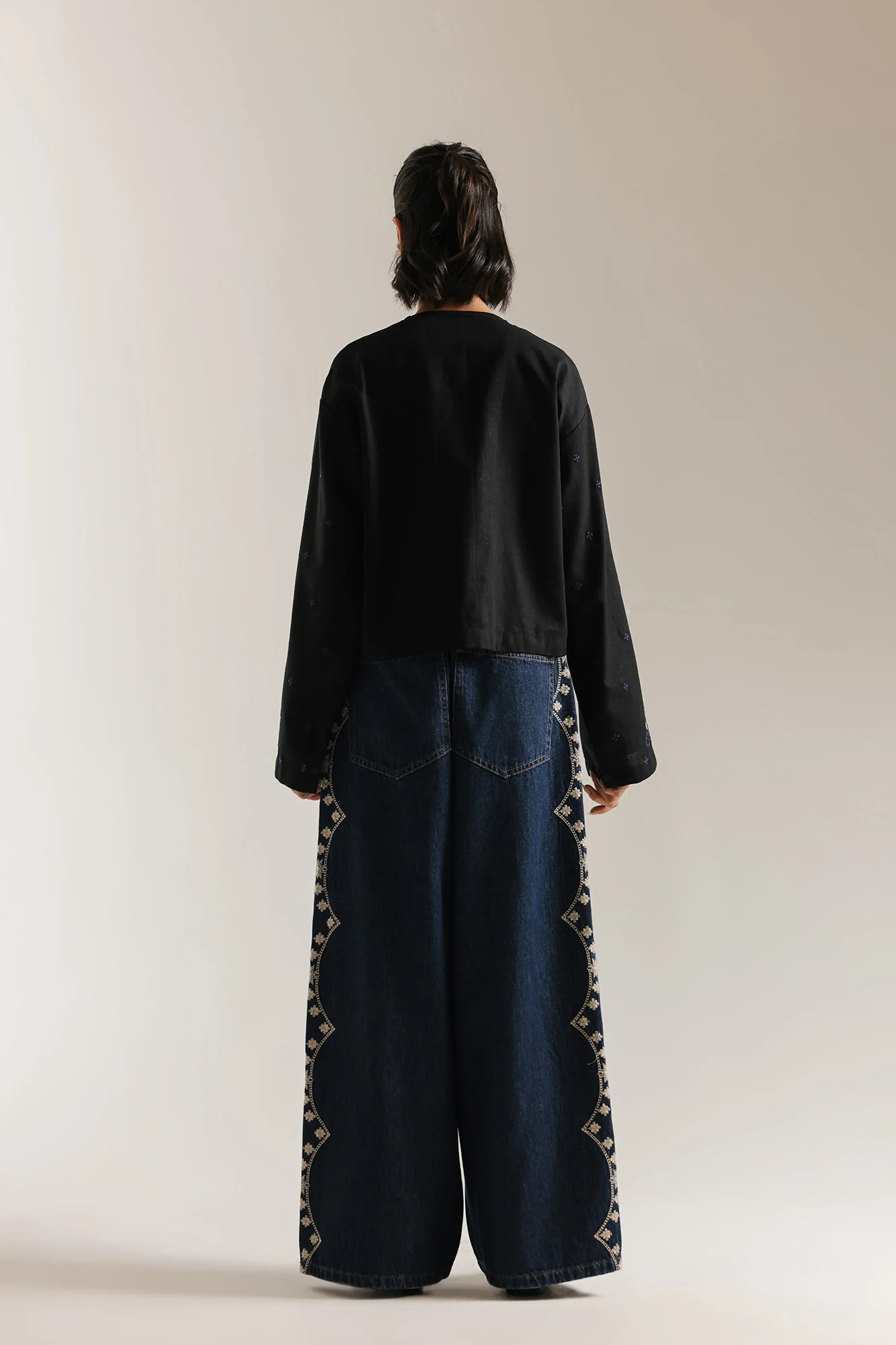 EMBROIDERED JEANS (E1027/101/622) - Image 3