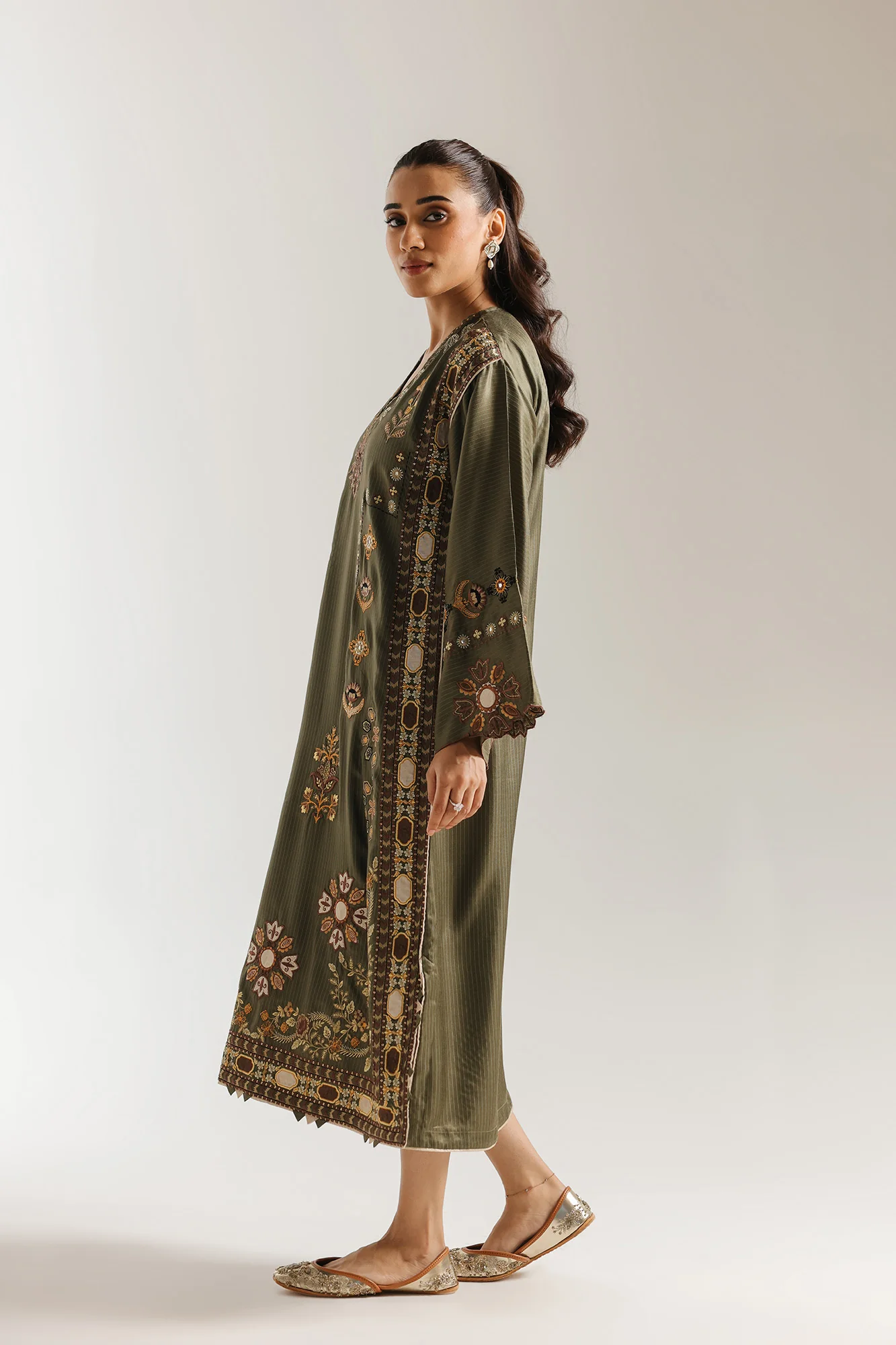 EMBROIDERED KAFTAN (E4039/103/117) - Image 3