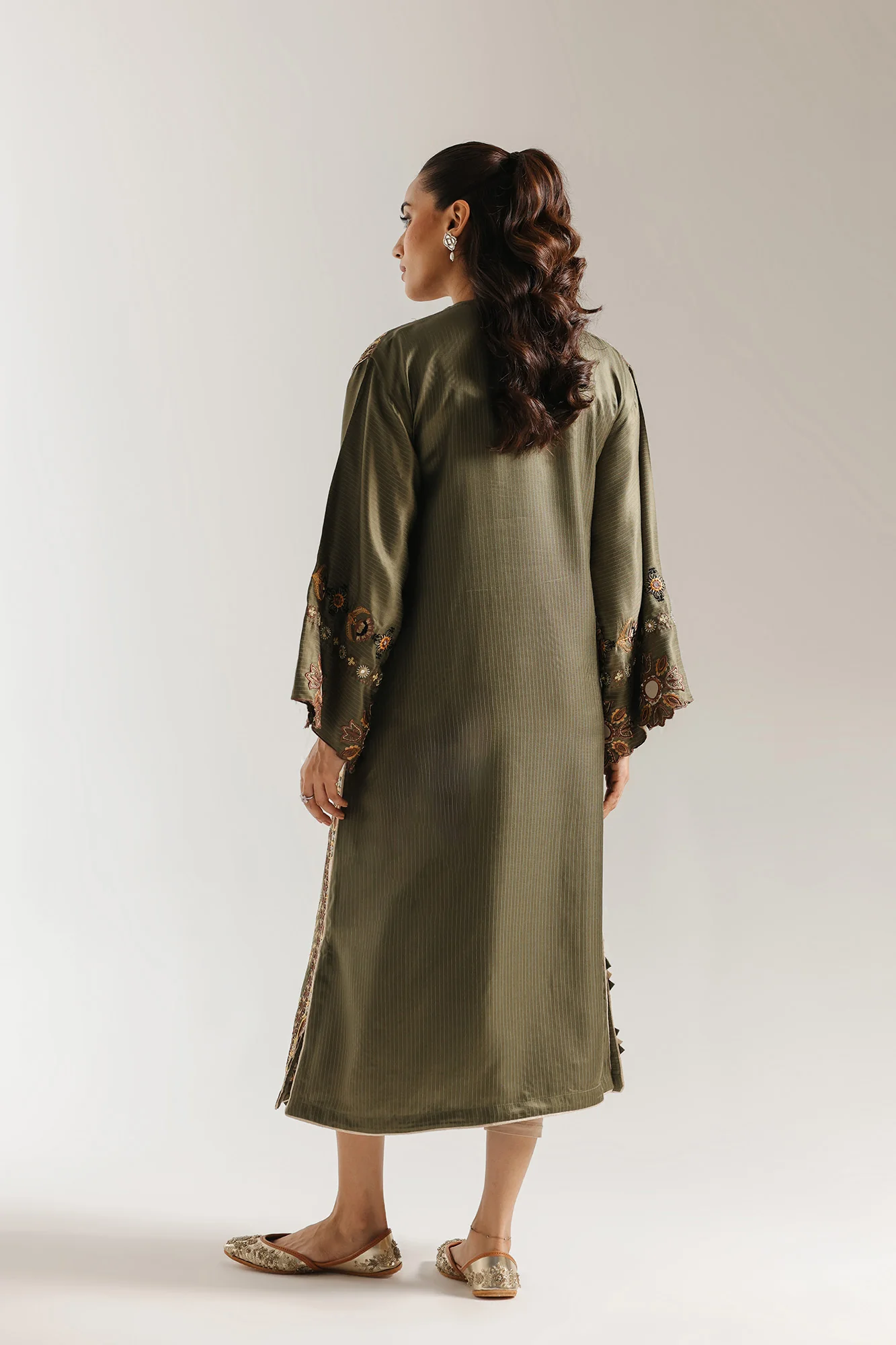 EMBROIDERED KAFTAN (E4039/103/117) - Image 4