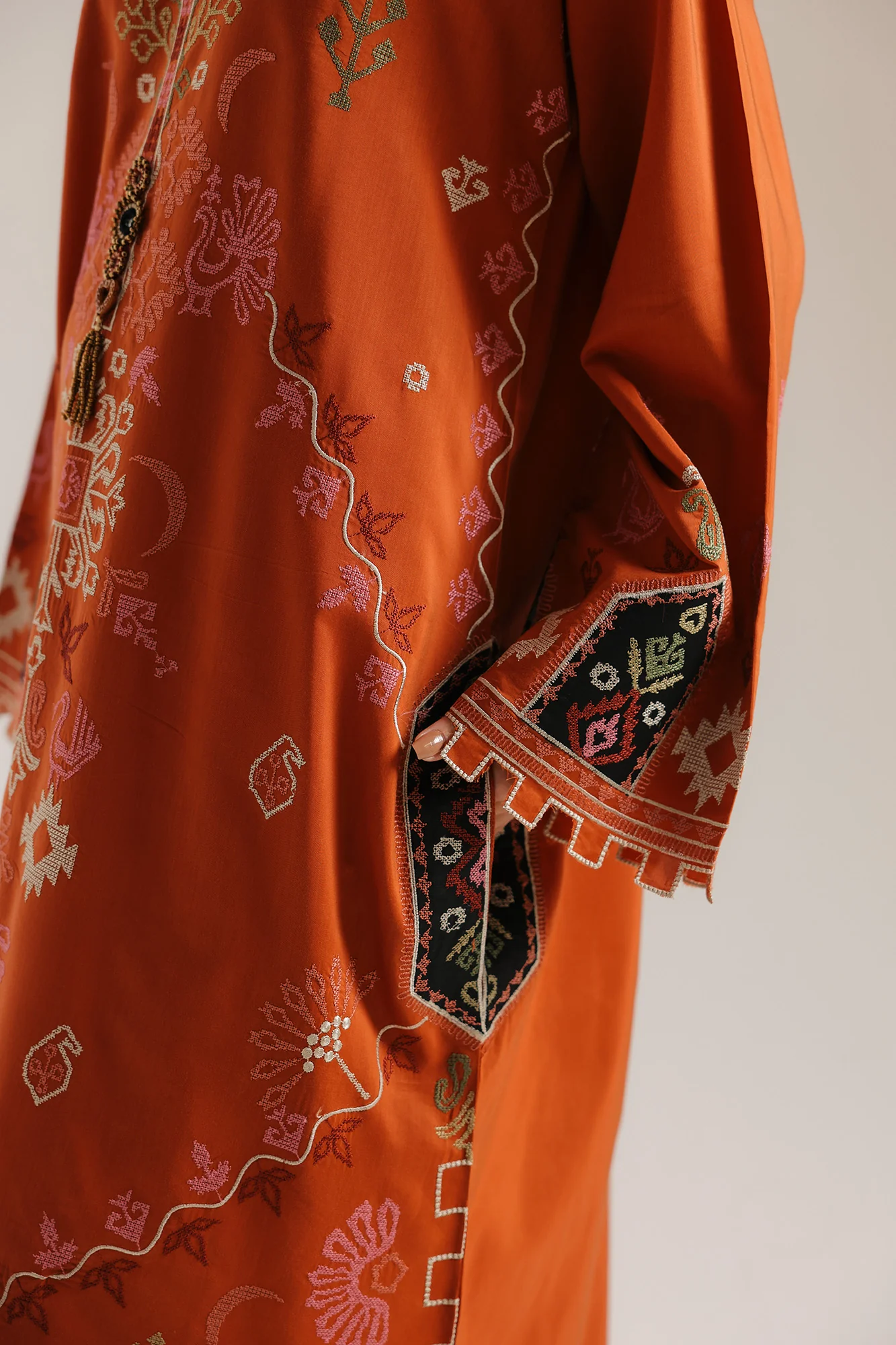 EMBROIDERED KAFTAN (E4313/103/210) - Image 5