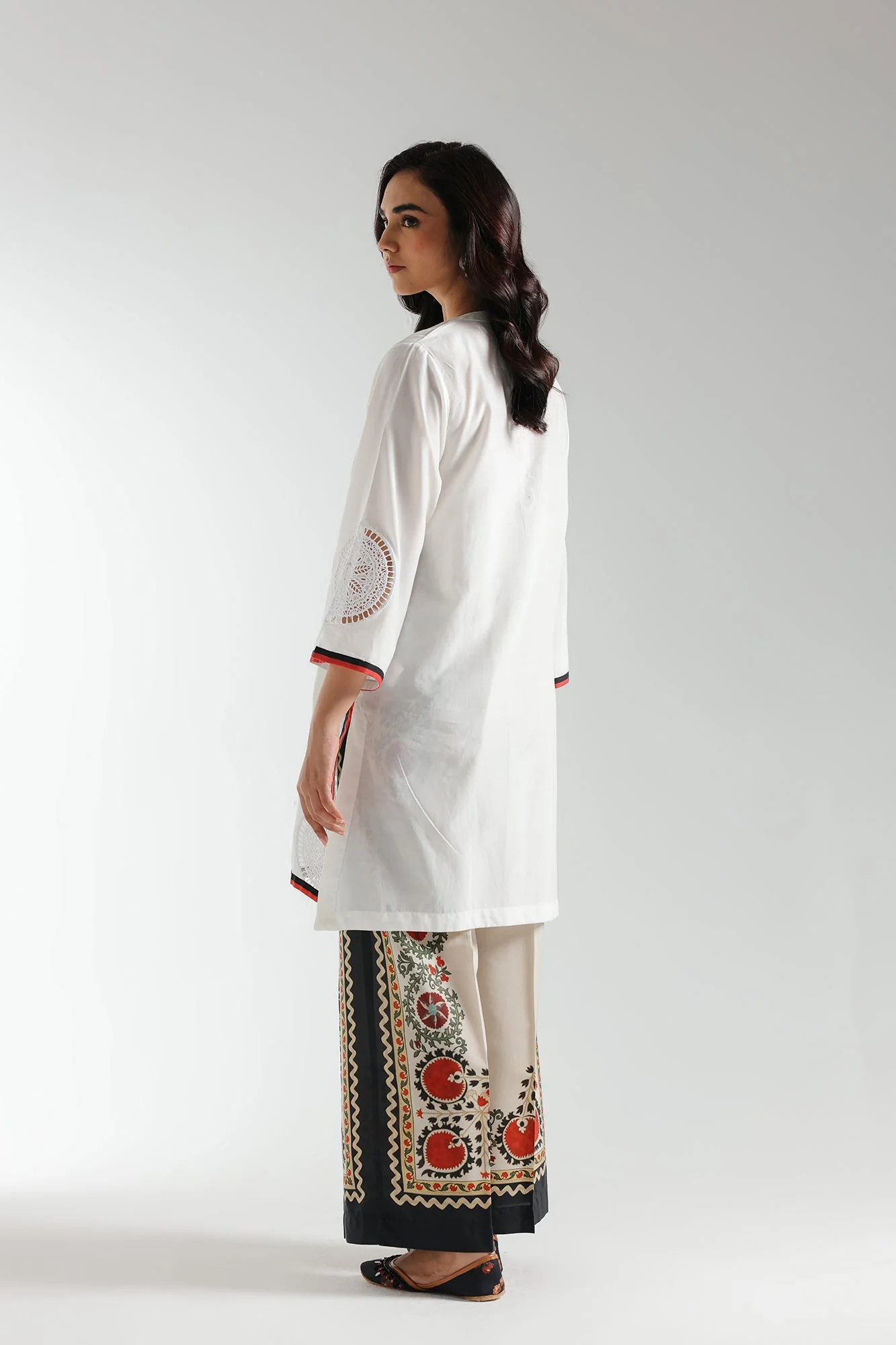 EMBROIDERED SUIT (E2999/103/004) - Image 3