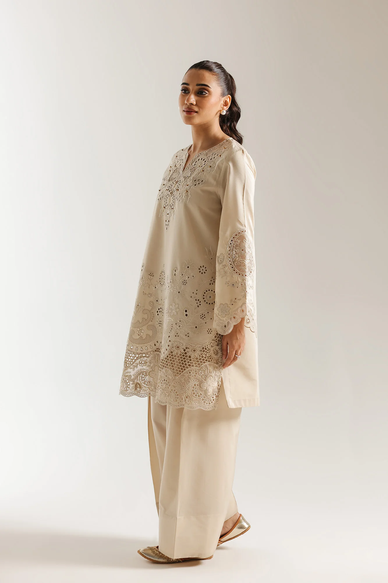 EMBROIDERED SUIT (E4022/103/006) - Image 3