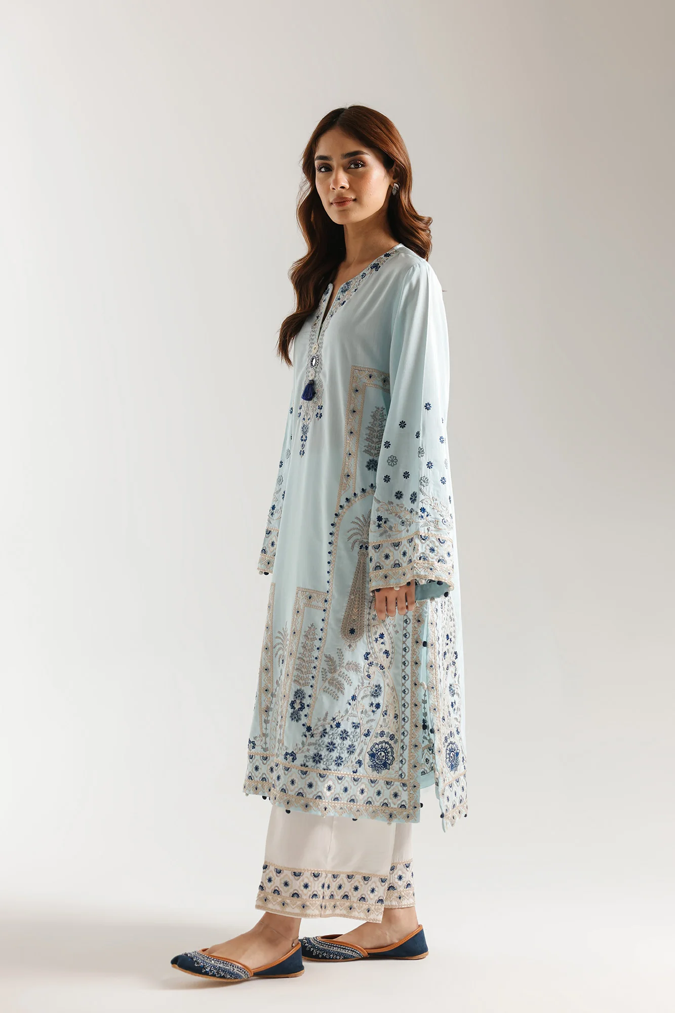 EMBROIDERED SUIT (E4051/103/636) - Image 3