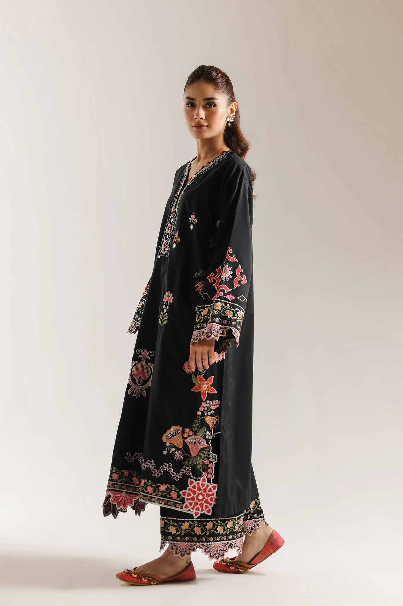 EMBROIDERED SUIT (E4073/103/902) - Image 3
