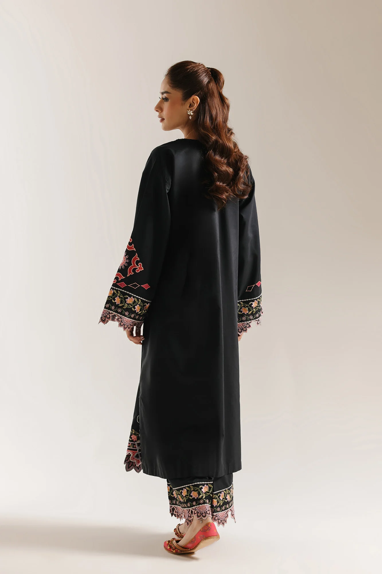 EMBROIDERED SUIT (E4073/103/902) - Image 4