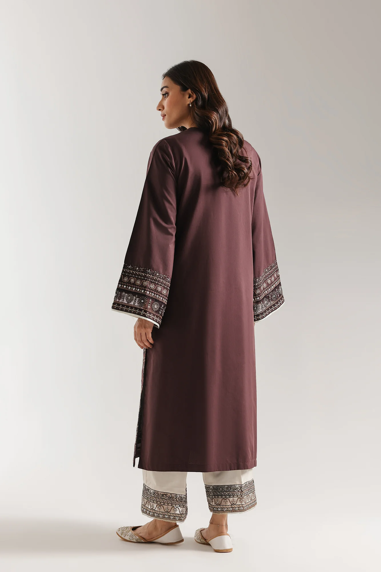EMBROIDERED SUIT (E4145/103/304) - Image 3