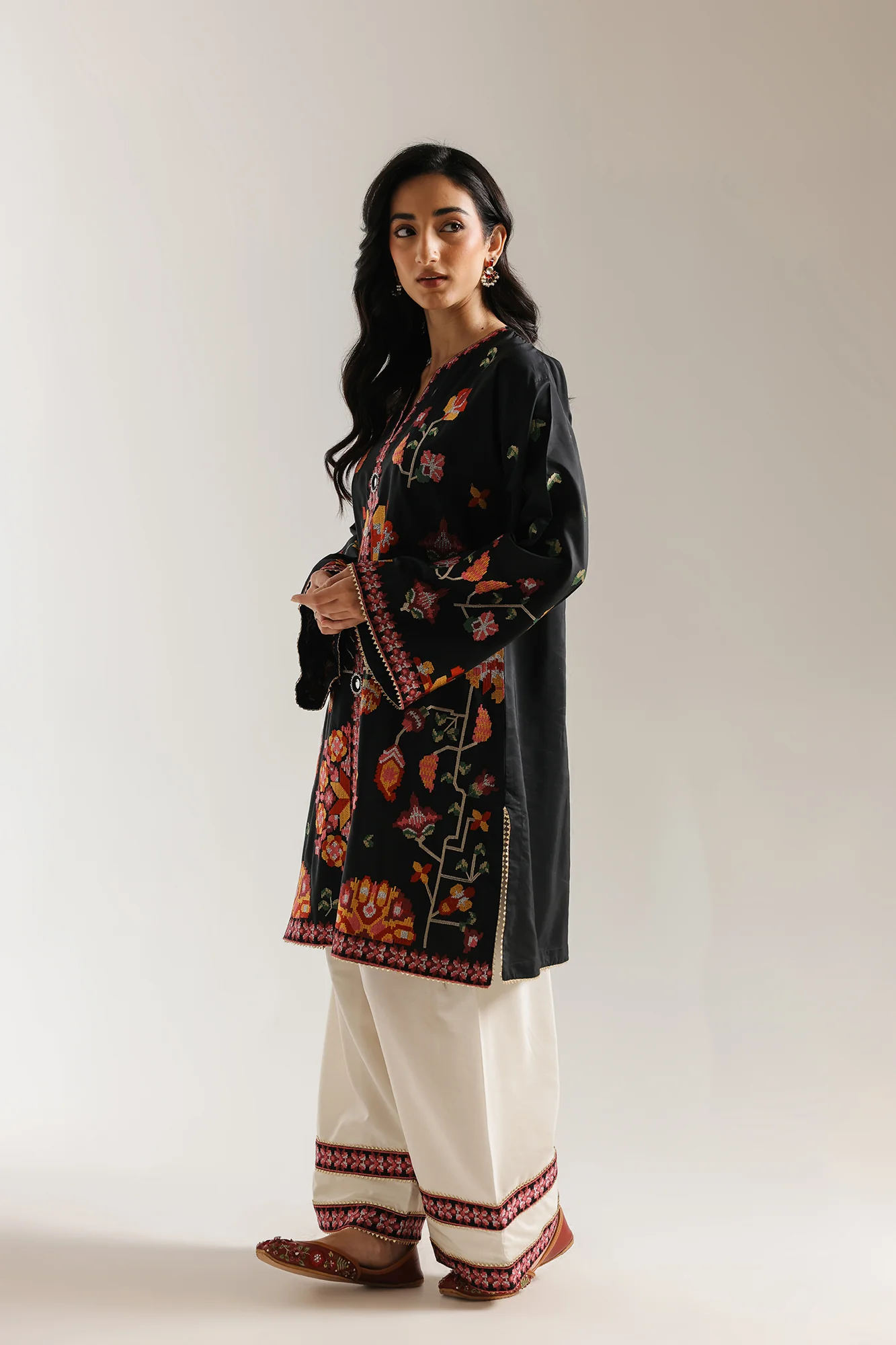 EMBROIDERED SUIT (E4161/103/901) - Image 3