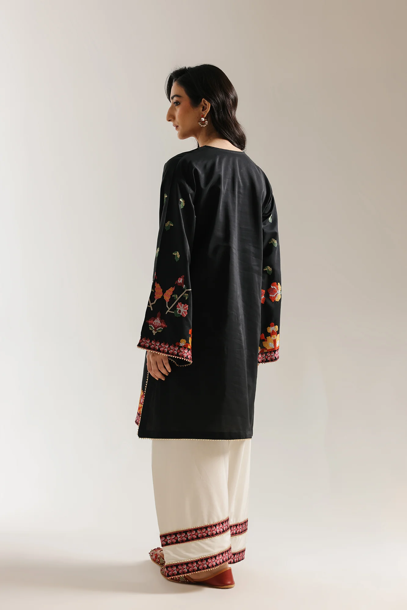 EMBROIDERED SUIT (E4161/103/901) - Image 4