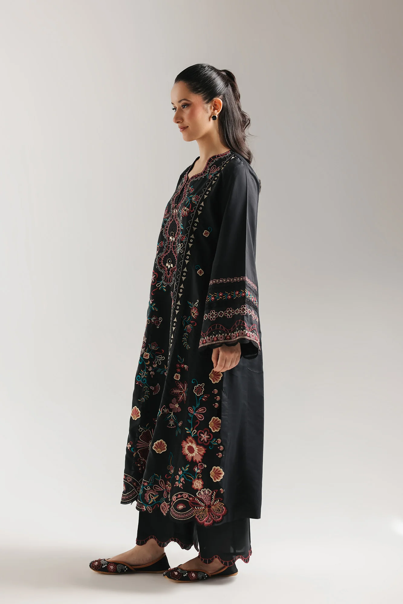 EMBROIDERED SUIT (E4165/103/902) - Image 3