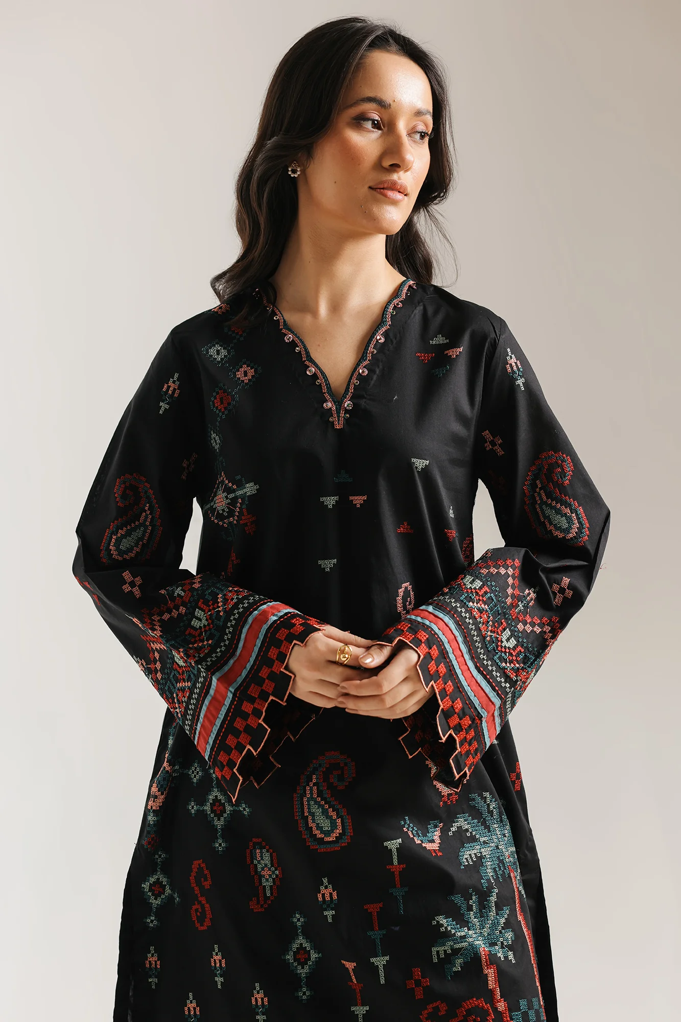 EMBROIDERED SUIT (E4197/103/901) - Image 5