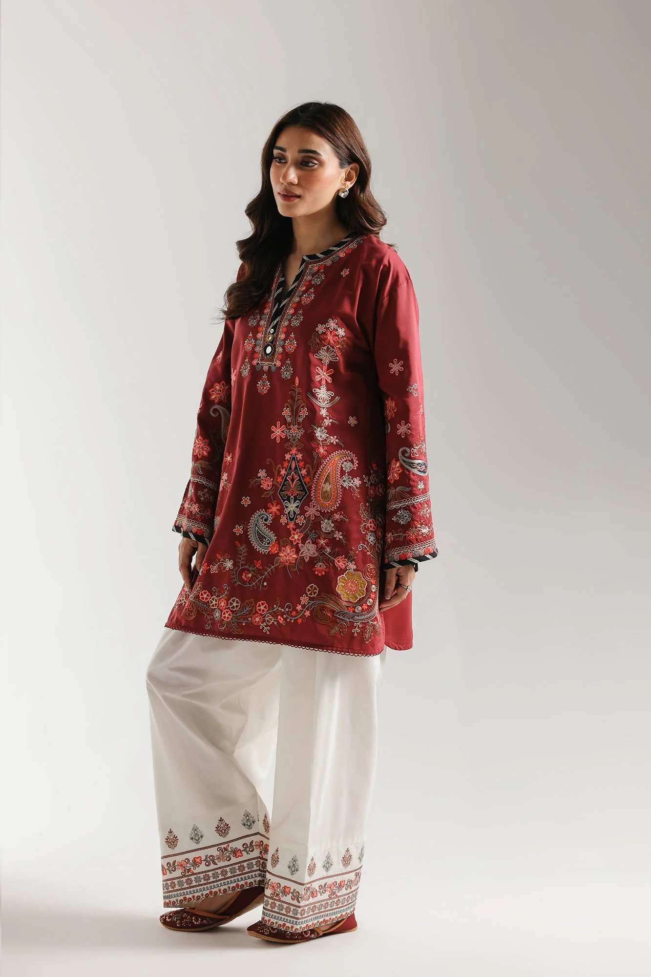 EMBROIDERED SUIT (E4209/103/415) - Image 3
