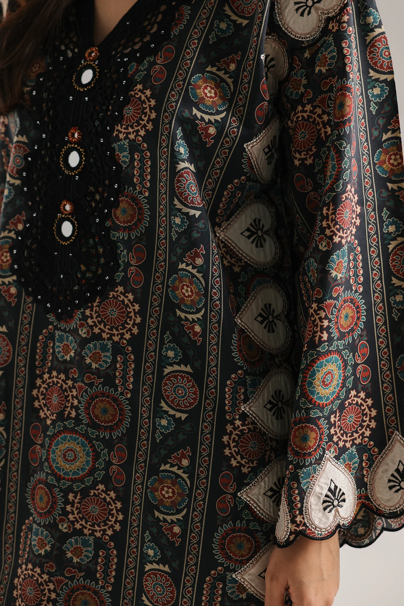 EMBROIDERED SUIT (E4232/103/902) - Image 6