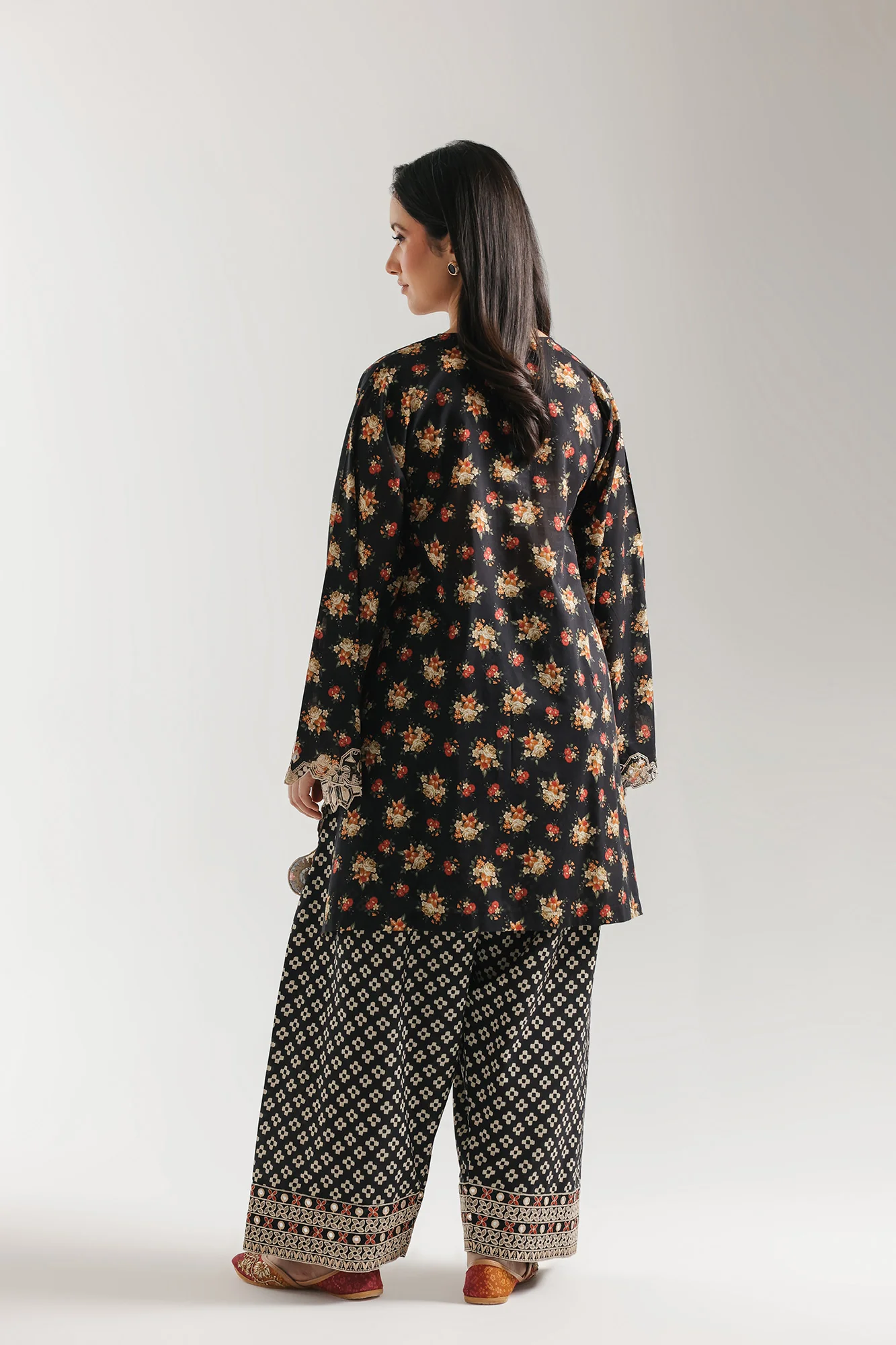 EMBROIDERED SUIT (E4266/103/902) - Image 4