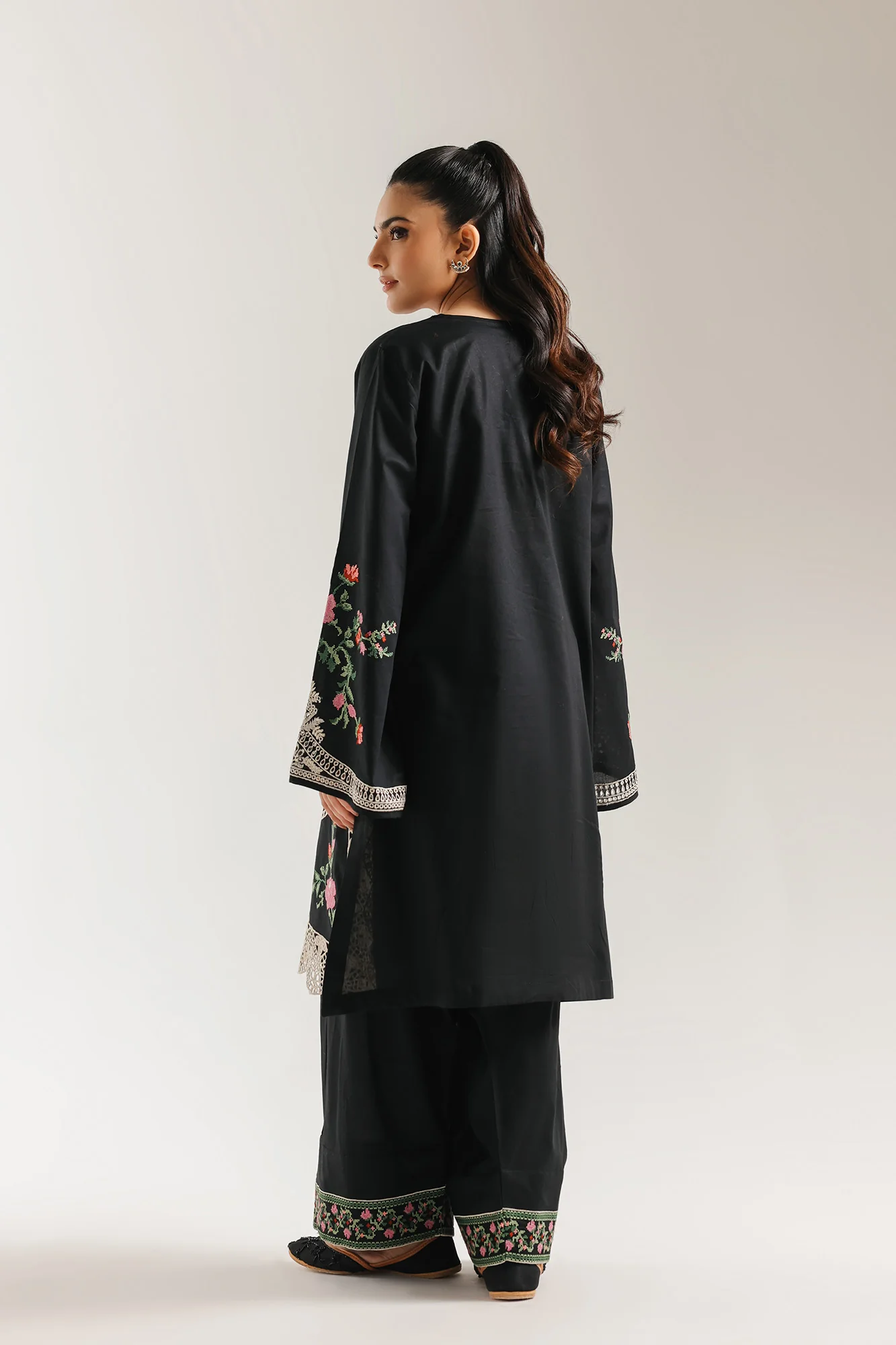 EMBROIDERED SUIT (E4303/103/901) - Image 4