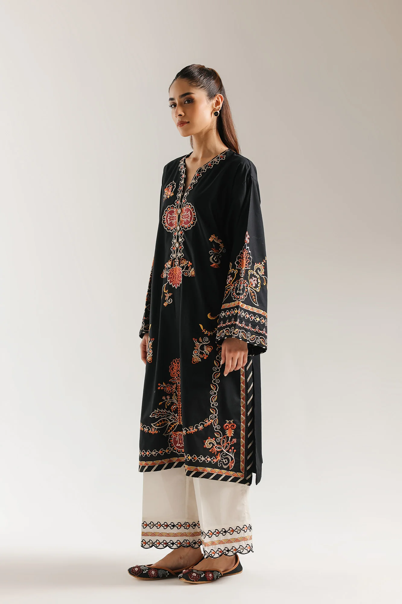 EMBROIDERED SUIT (E4308/103/901) - Image 3