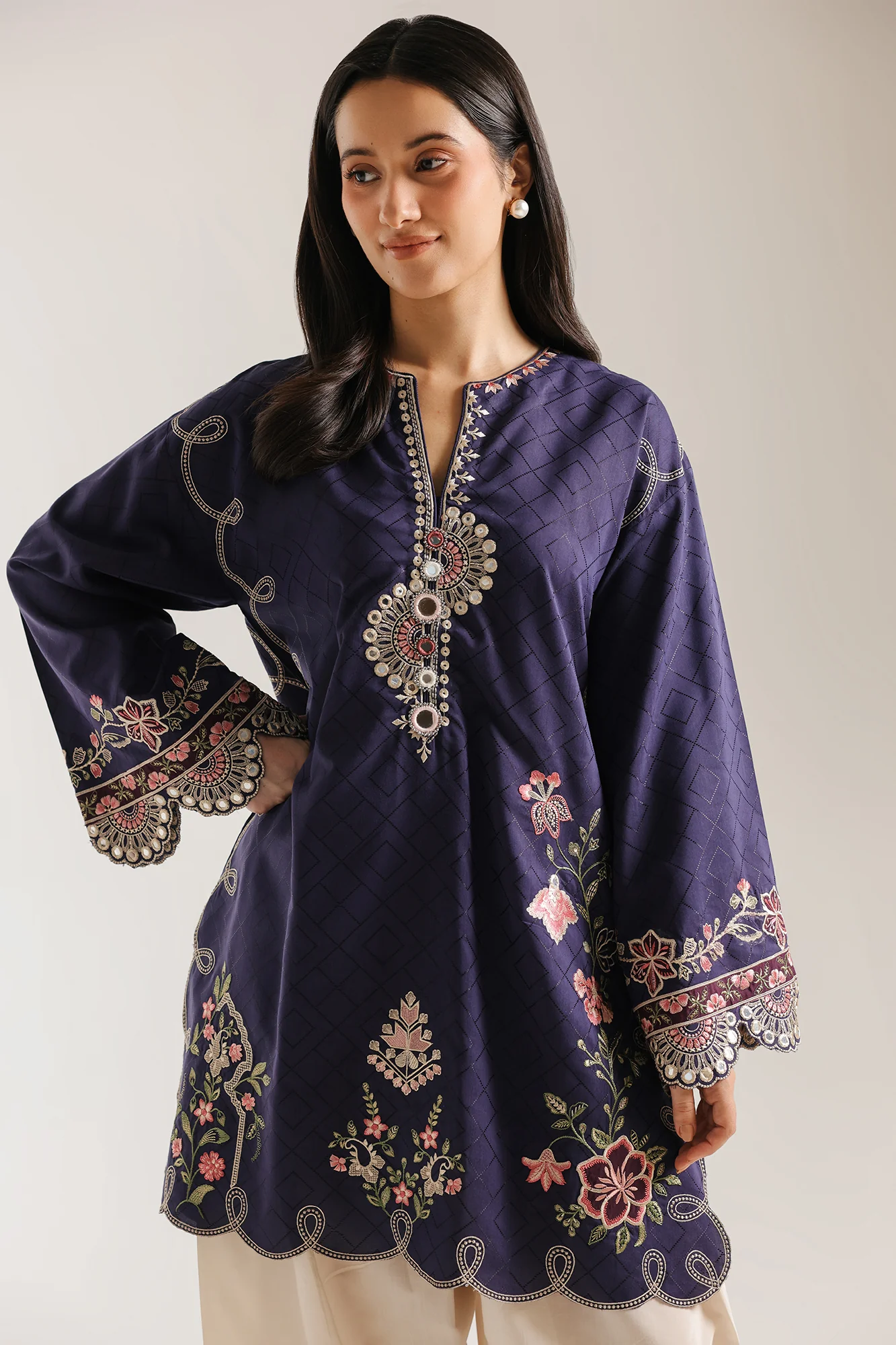 EMBROIDERED SUIT (E4323/103/507) - Image 4