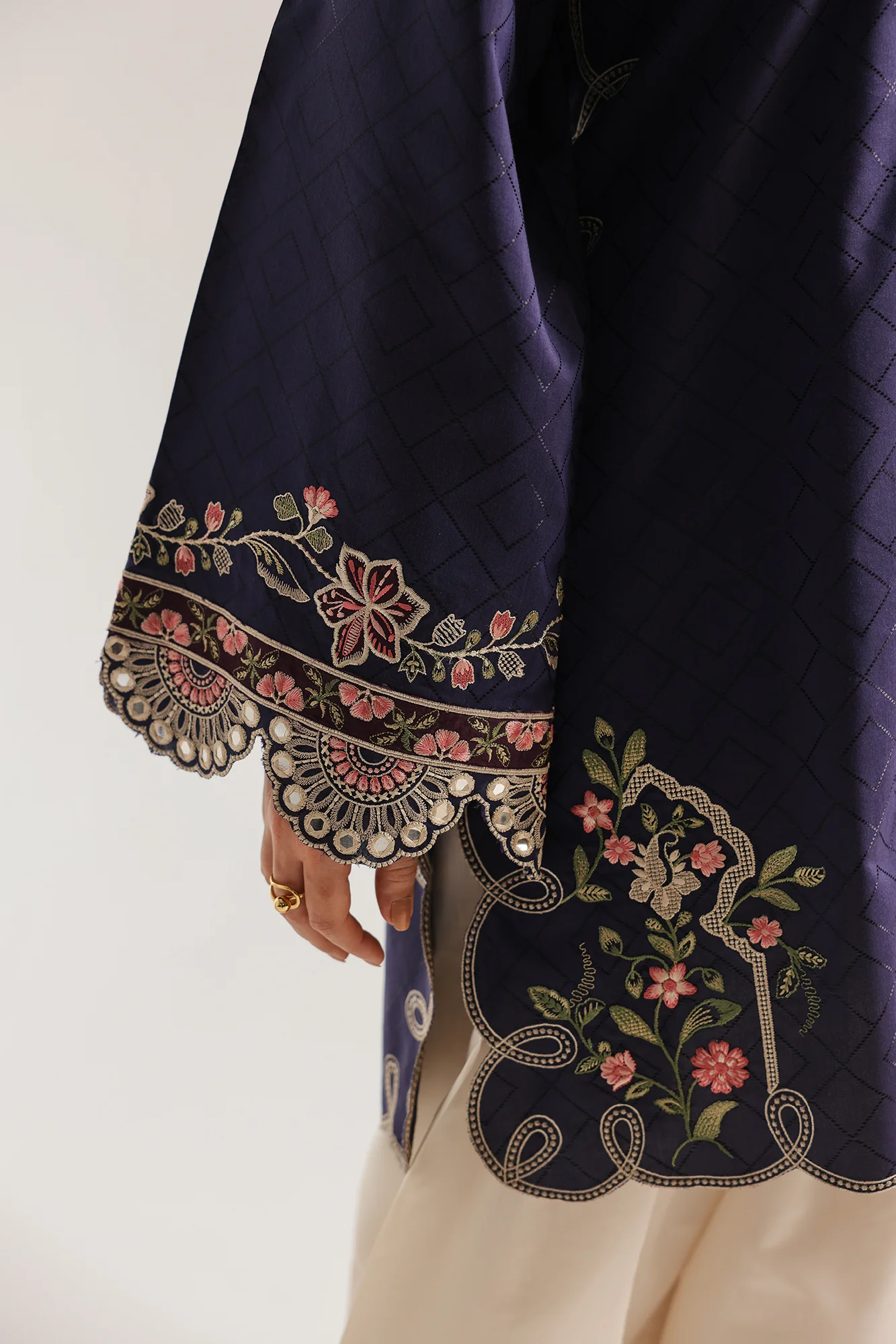 EMBROIDERED SUIT (E4323/103/507) - Image 5