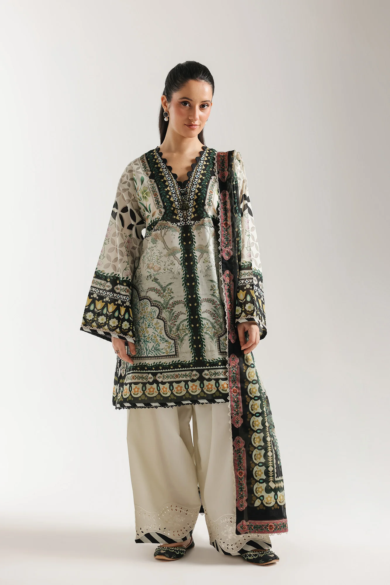 EMBROIDERED SUIT (E4335/103/003) - Image 2