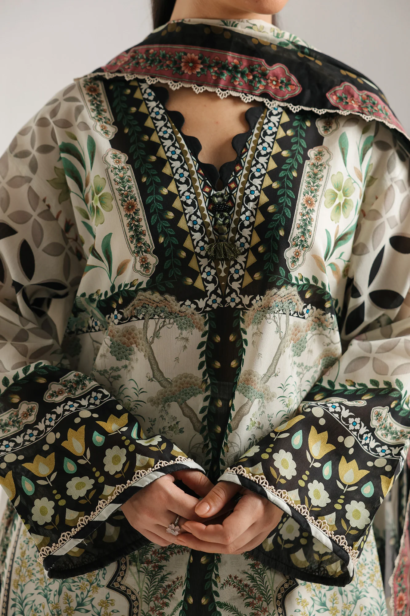 EMBROIDERED SUIT (E4335/103/003) - Image 6