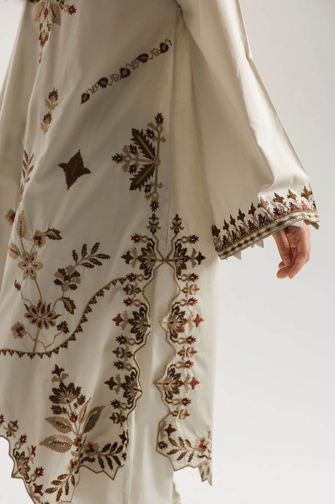 EMBROIDERED SUIT (E4373/103/006) - Image 6