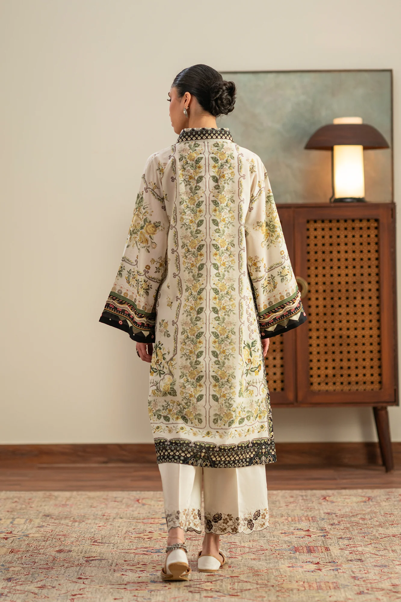 EMBROIDERED SUIT (E4400/103/006) - Image 5