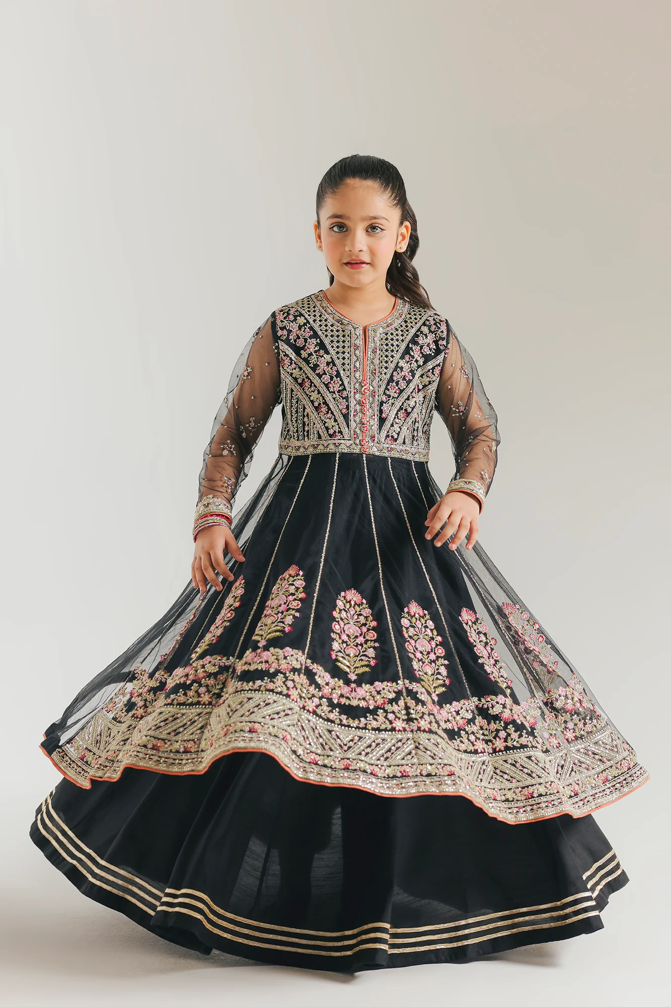 EMBROIDERED SUIT (E0261/415/902)