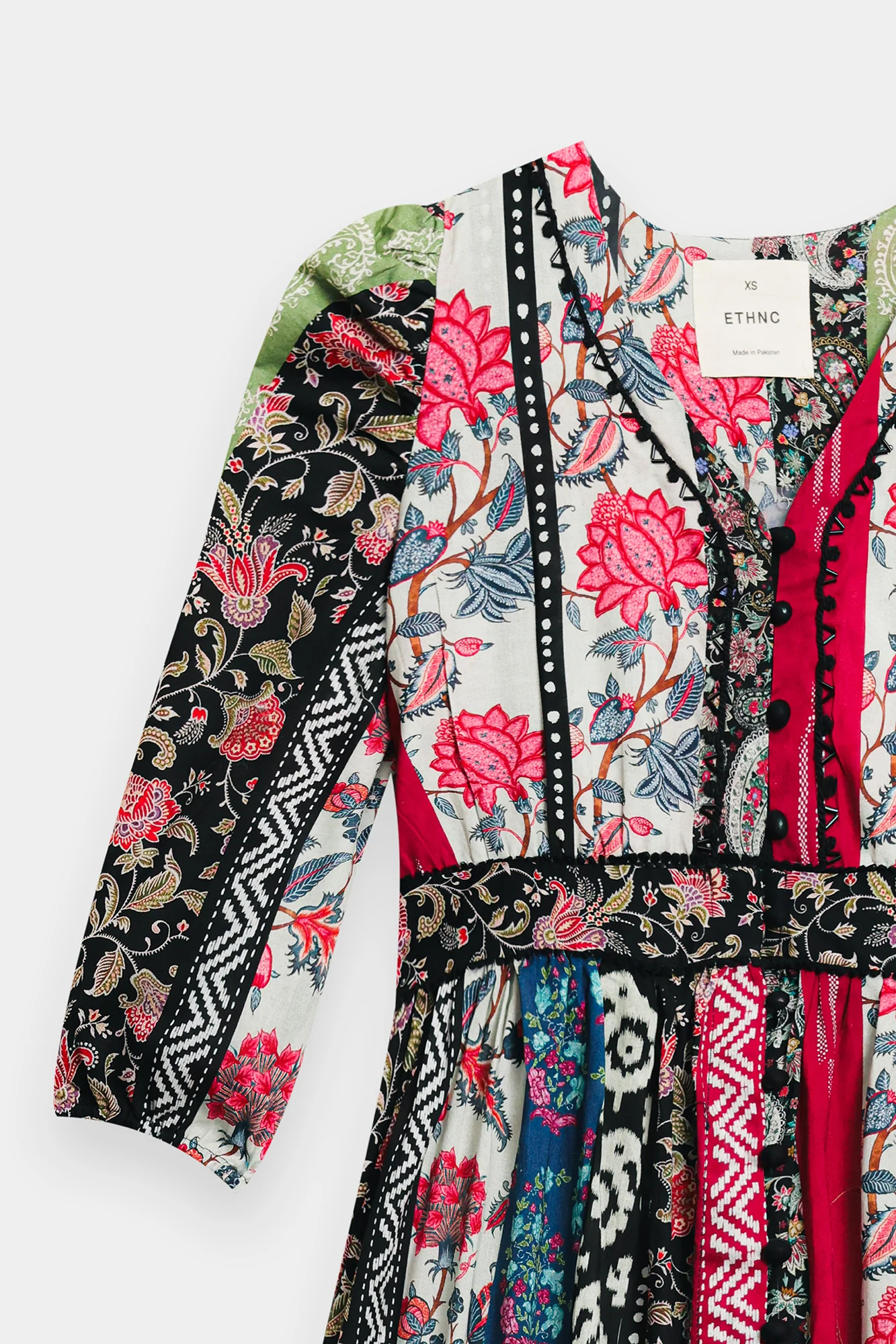 DRESS (E120/002/0041) - Image 12