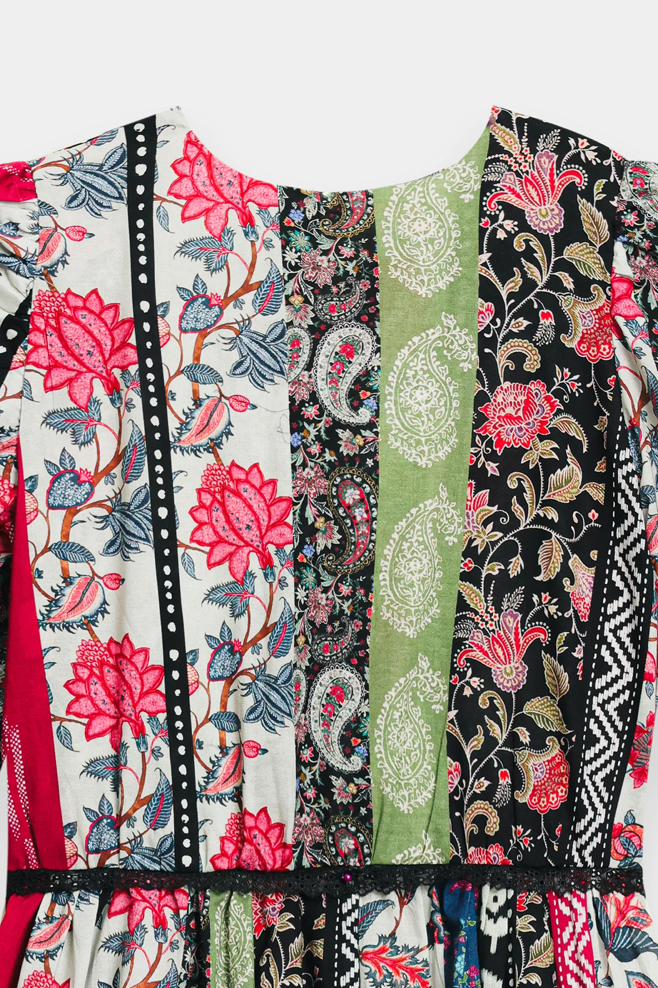 DRESS (E120/002/0041) - Image 14