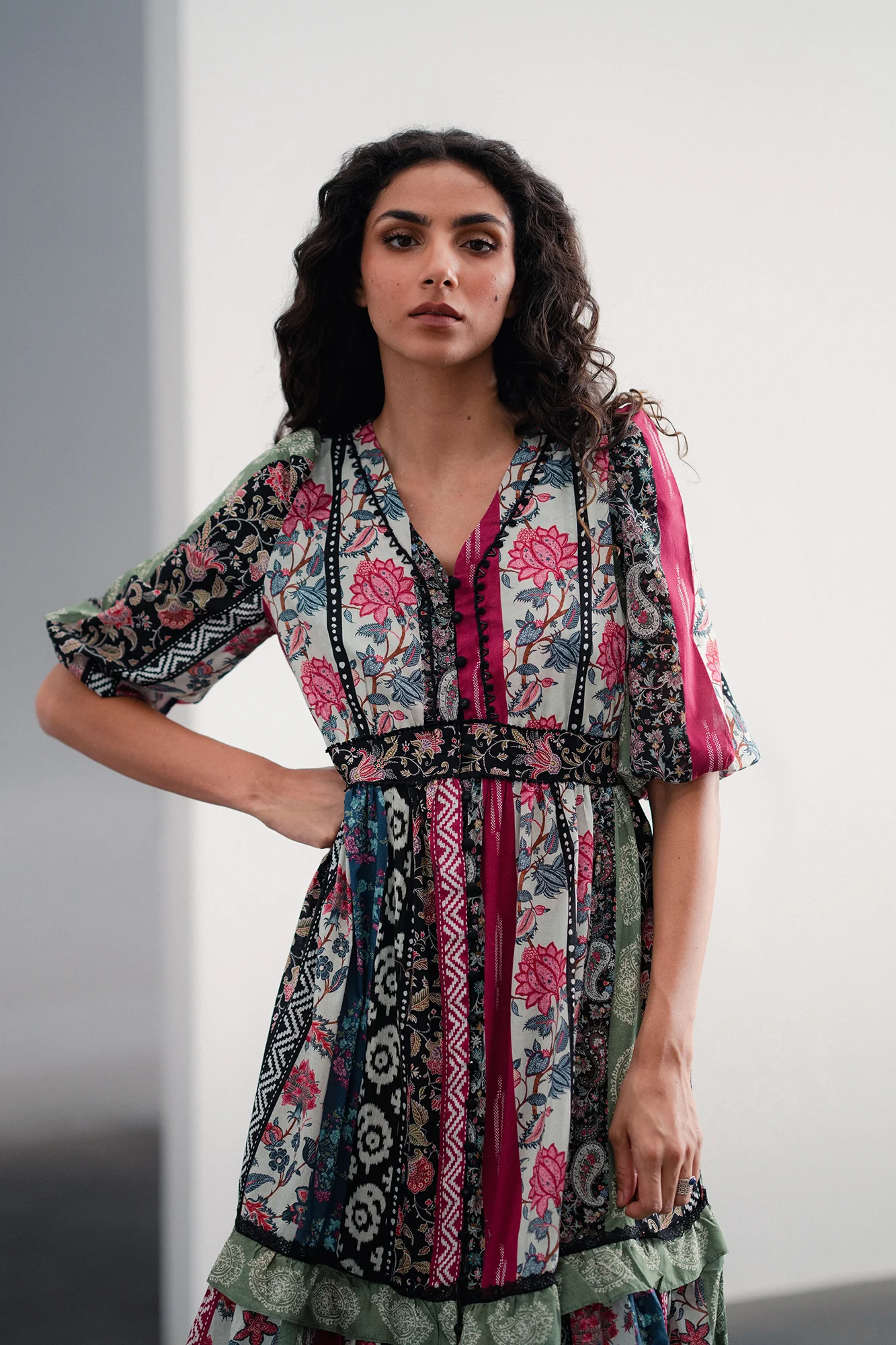 DRESS (E120/002/0041) - Image 4