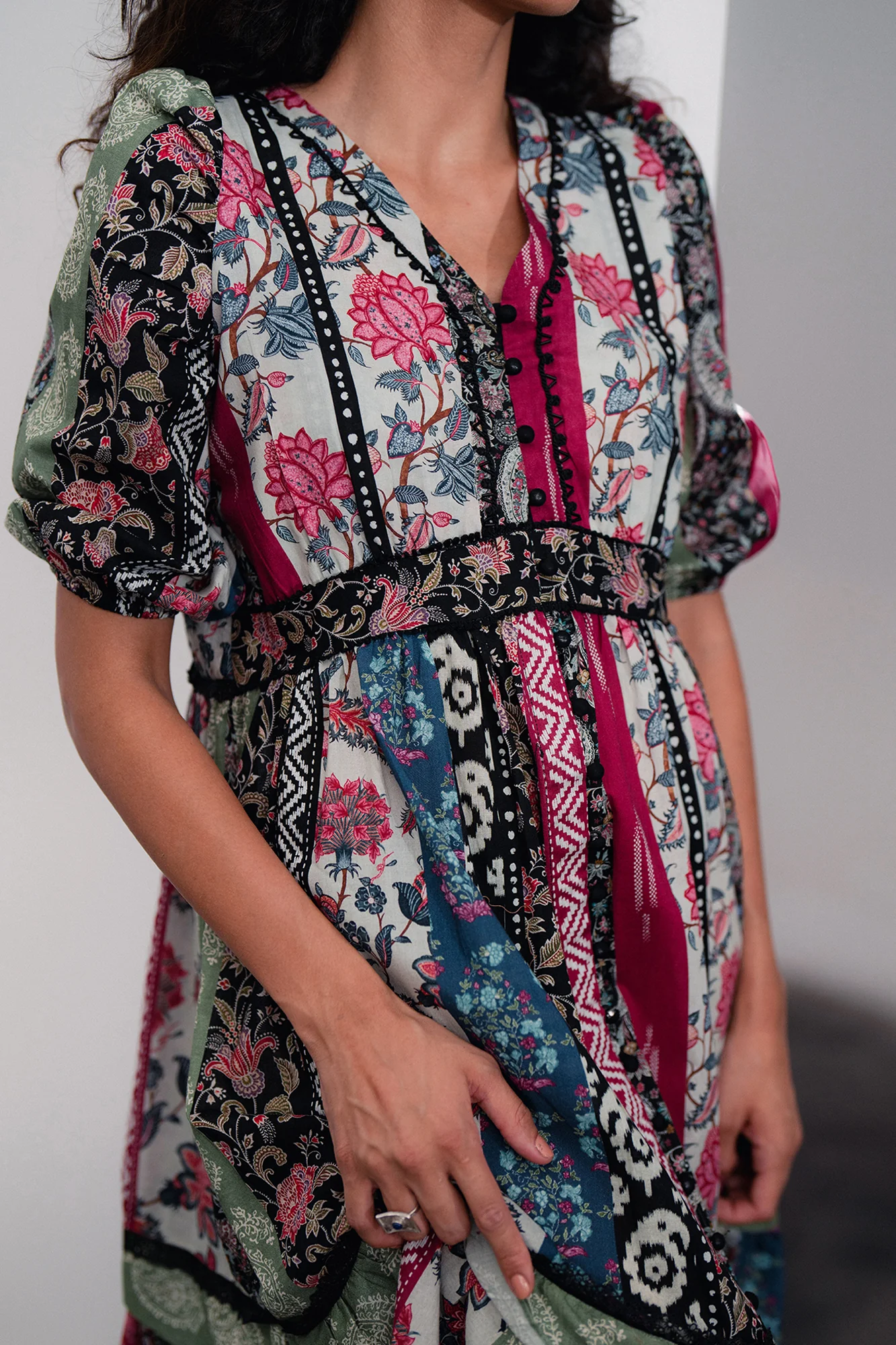DRESS (E120/002/0041) - Image 7