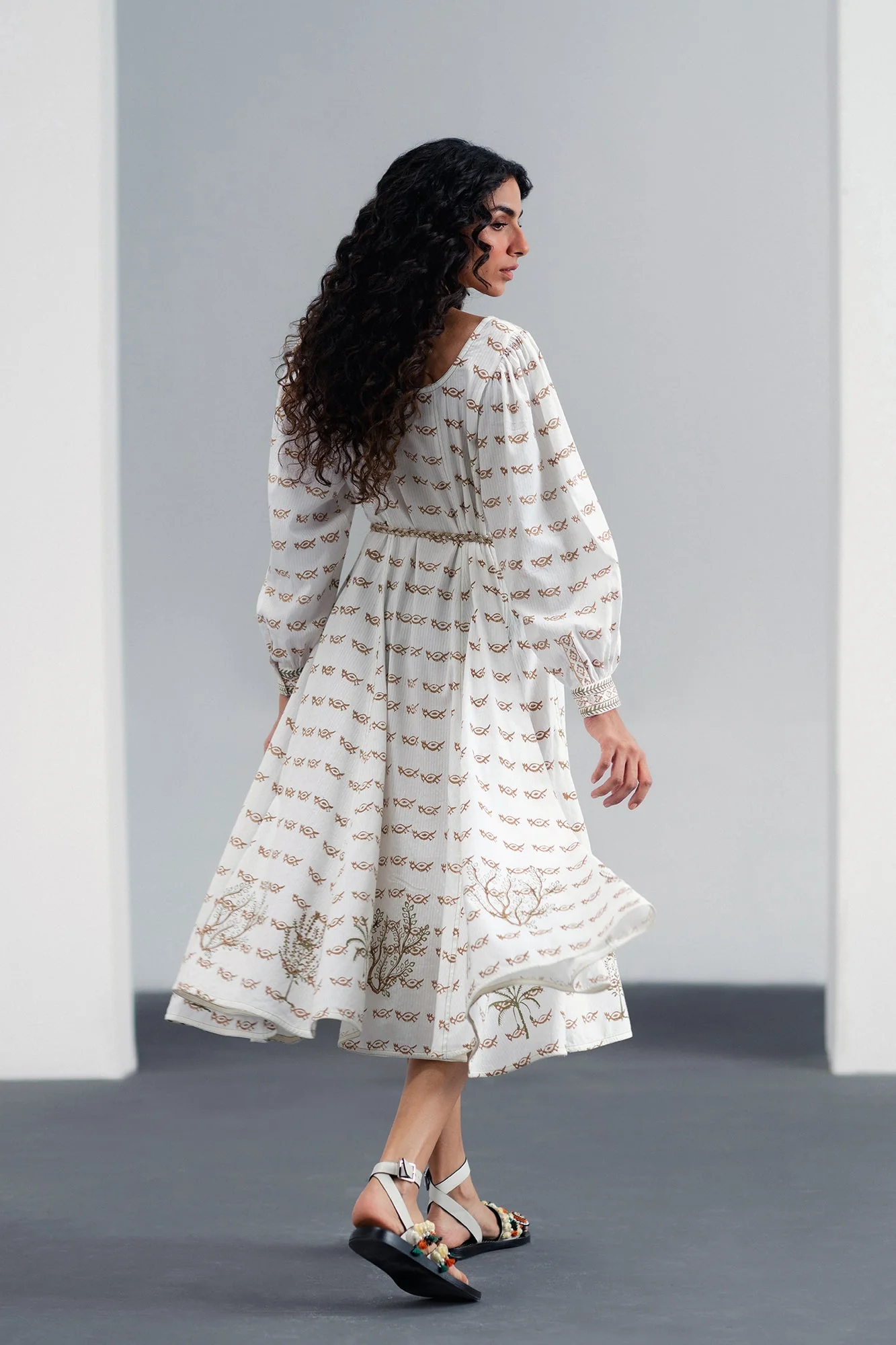DRESS (E120/003/0045) - Image 2