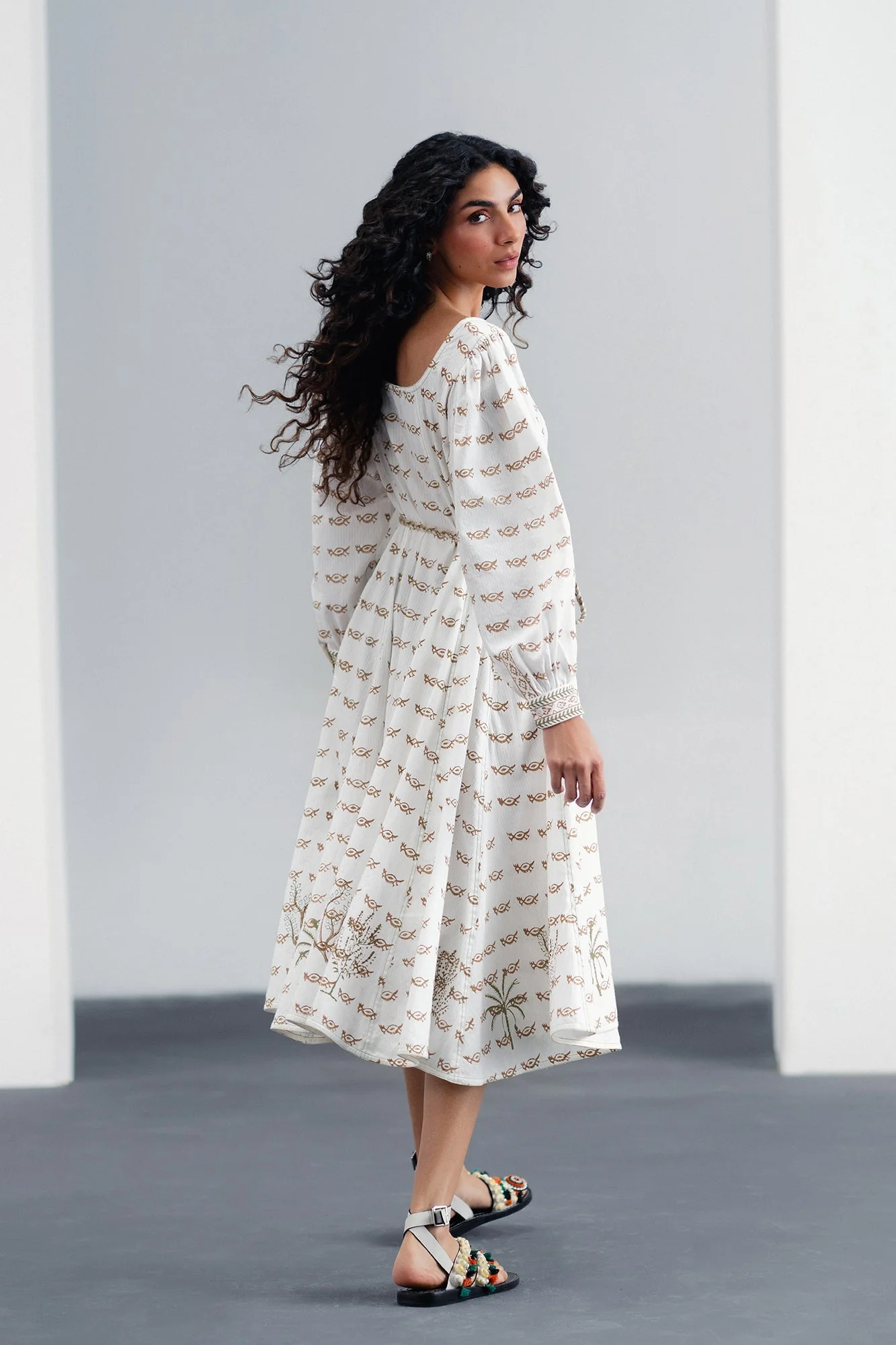 DRESS (E120/003/0045) - Image 3